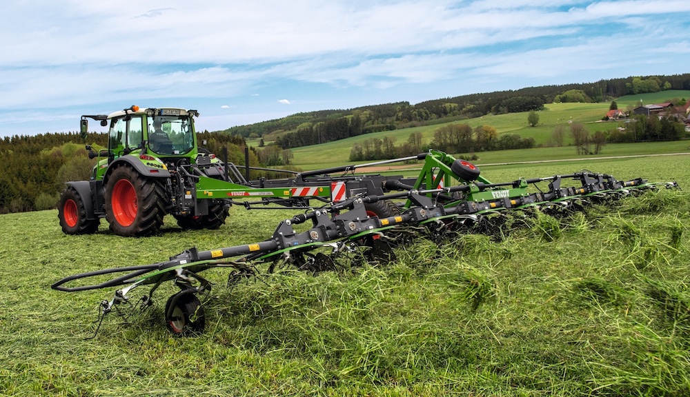 Fendt - spandi-voltafieno Lotus 1250